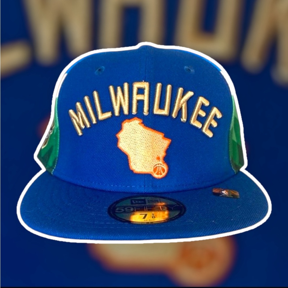 Milwaukee Bucks New Era Royal 2022/23 City Edition Official 59FIFTY Fitted Hat